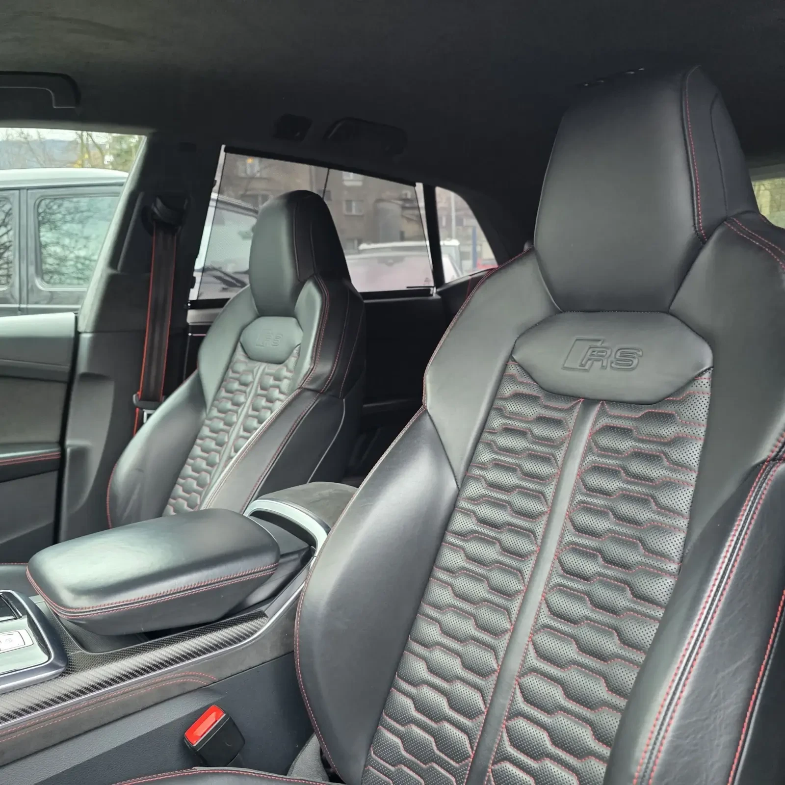 Audi RSQ8 Ceramic/Carbon/SoftClose/Готов лизинг, снимка 13 - Автомобили и джипове - 53715459