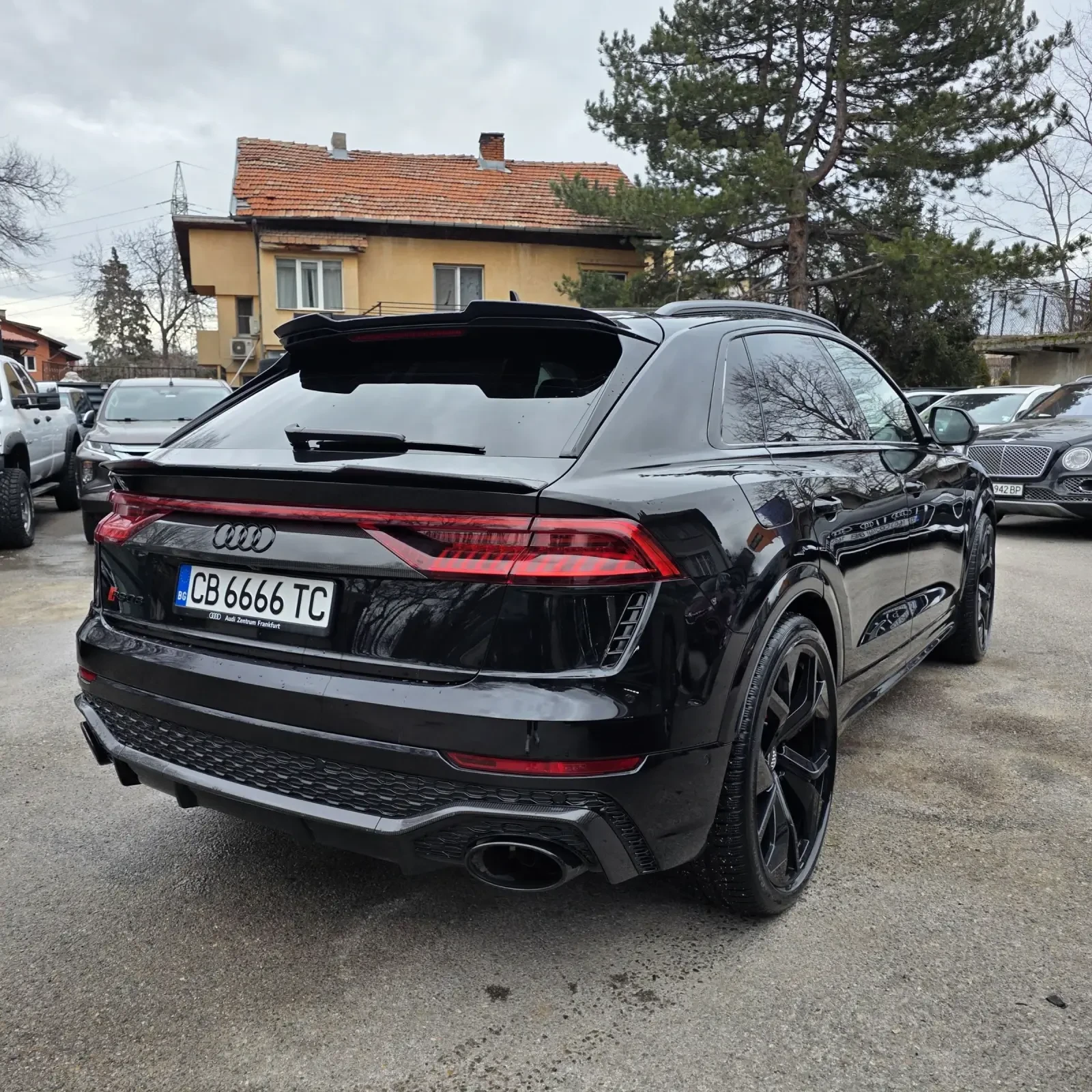Audi RSQ8 Ceramic/Carbon/SoftClose/Готов лизинг, снимка 7 - Автомобили и джипове - 53715459
