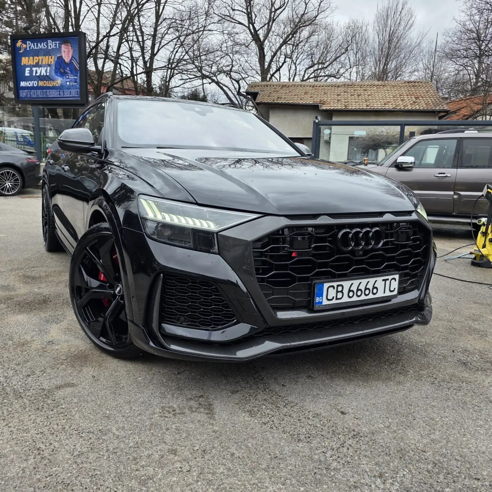 Audi RSQ8 Ceramic/Carbon/SoftClose/Готов лизинг, снимка 2 - Автомобили и джипове - 53715459