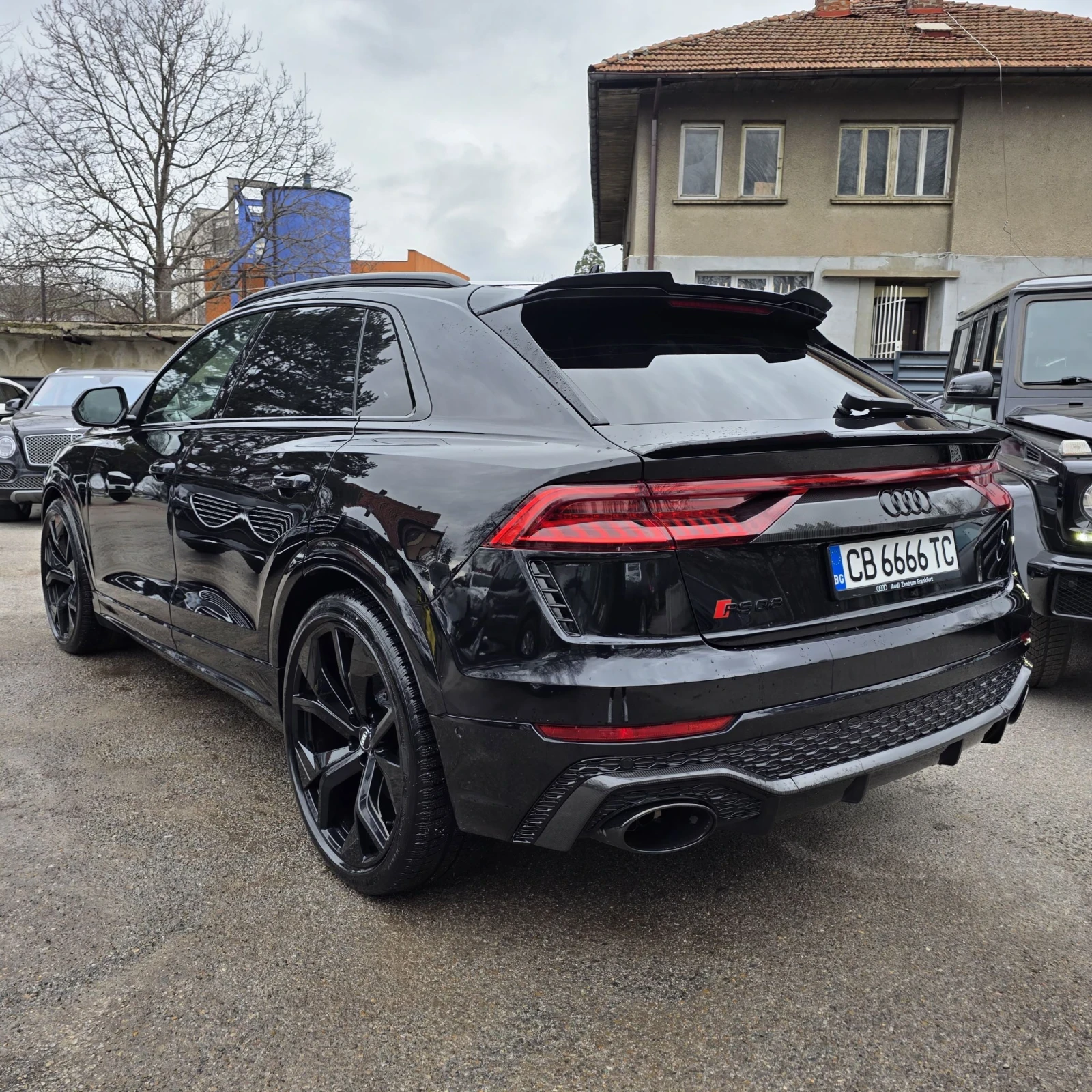 Audi RSQ8 Ceramic/Carbon/SoftClose/Готов лизинг, снимка 5 - Автомобили и джипове - 53715459