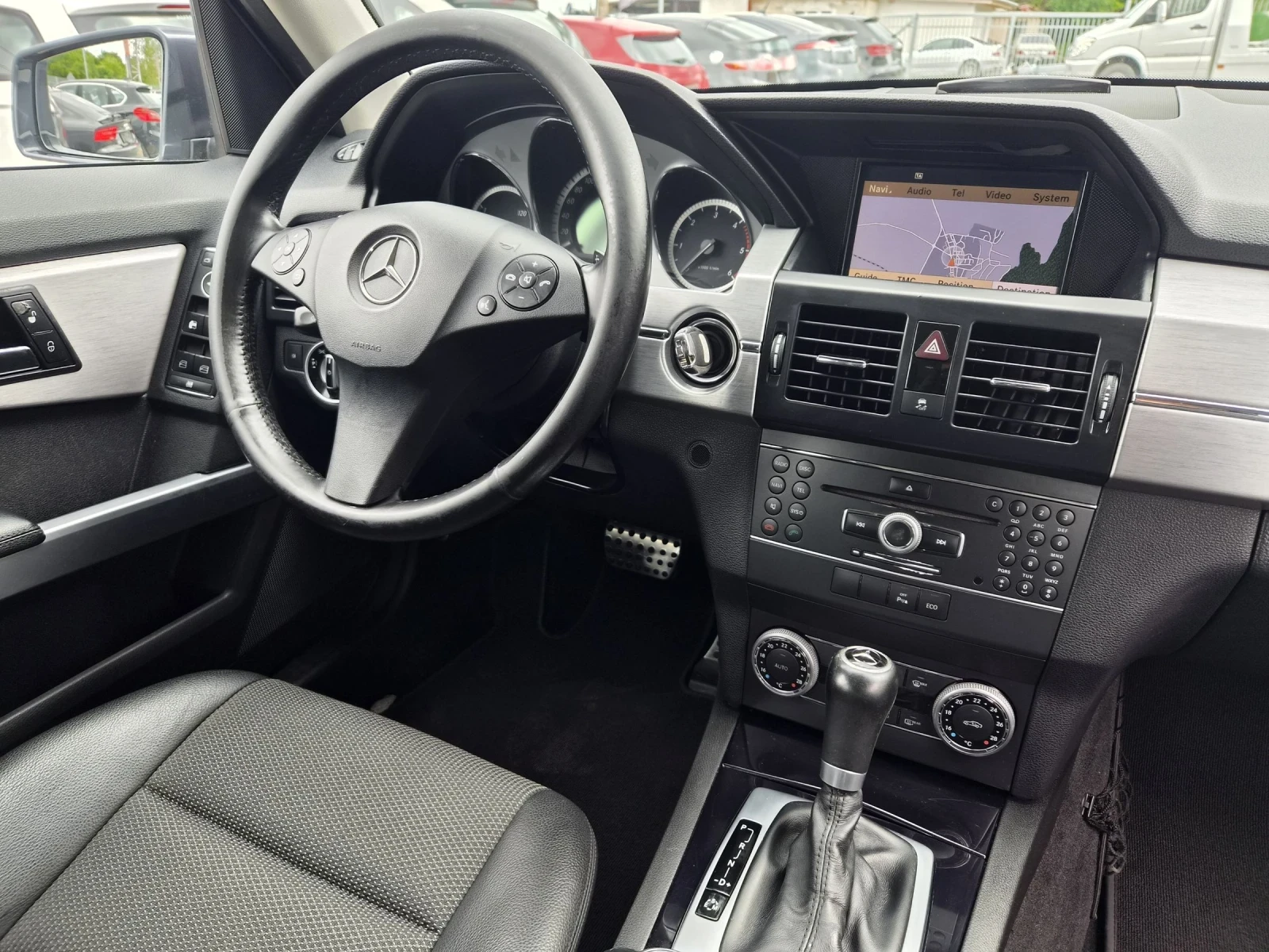 Mercedes-Benz GLK 220CDI 4MATIC, снимка 11 - Автомобили и джипове - 54652834