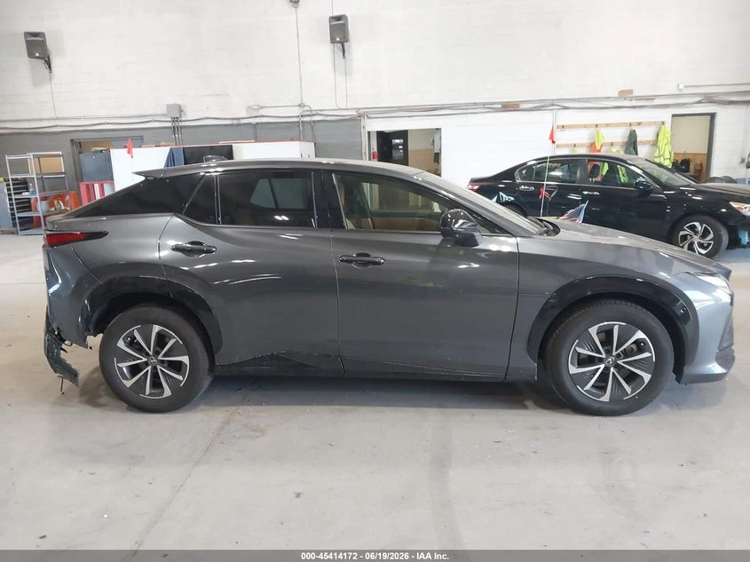 Lexus RZ 450e Premium AWD, снимка 13 - Автомобили и джипове - 55371054
