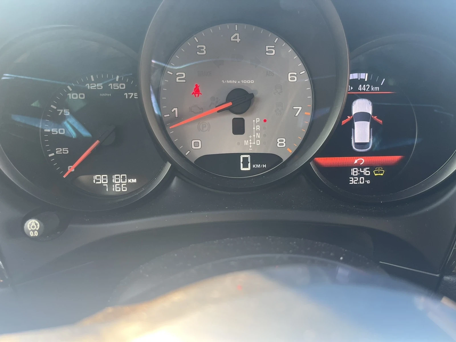 Porsche Macan, снимка 14 - Автомобили и джипове - 55393054