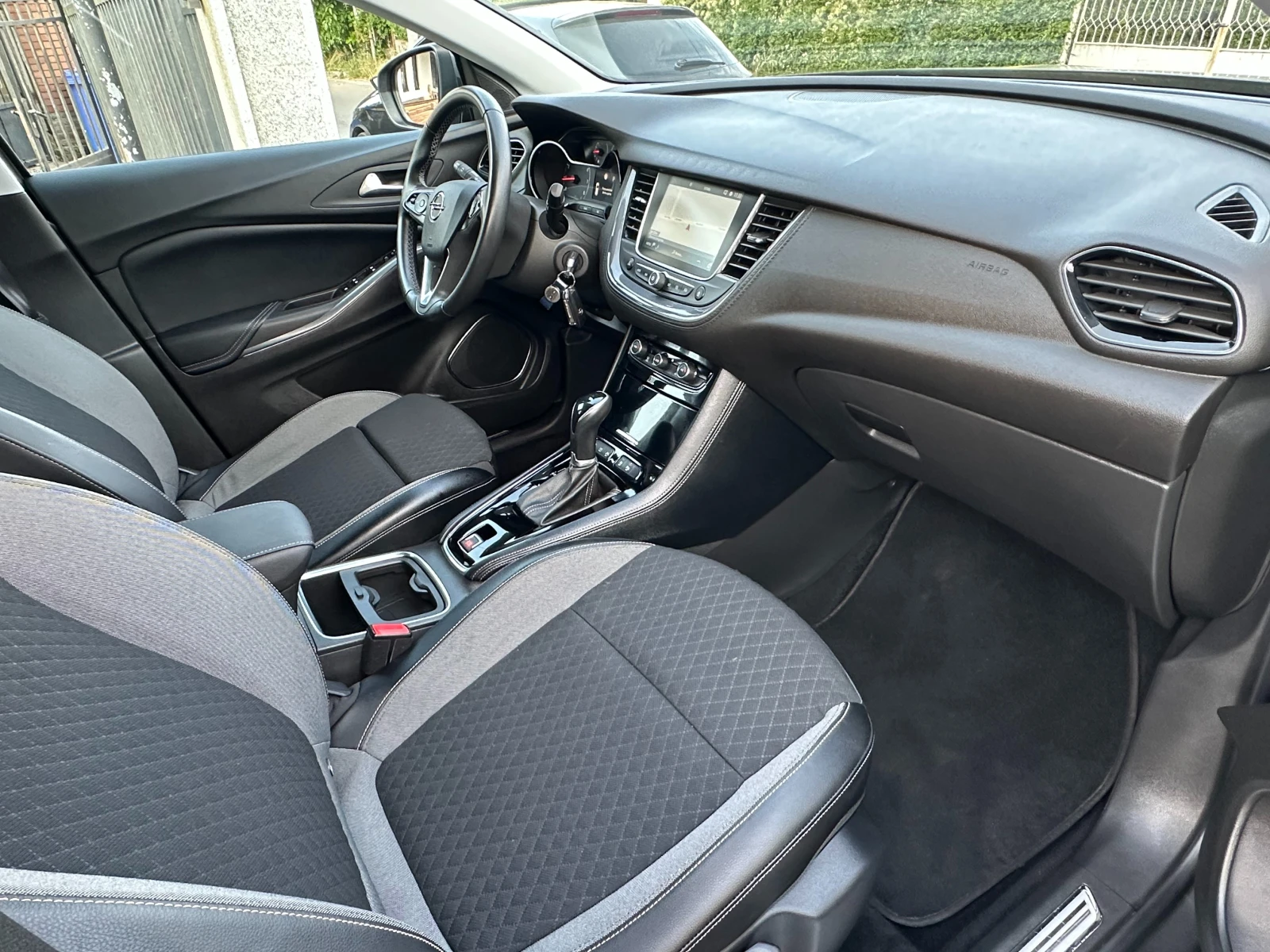 Opel Grandland X 1.5D-LED-44000km-AUTOMAT-NAVI-PDC-CAMERA-BUSINESS, снимка 11 - Автомобили и джипове - 55658850