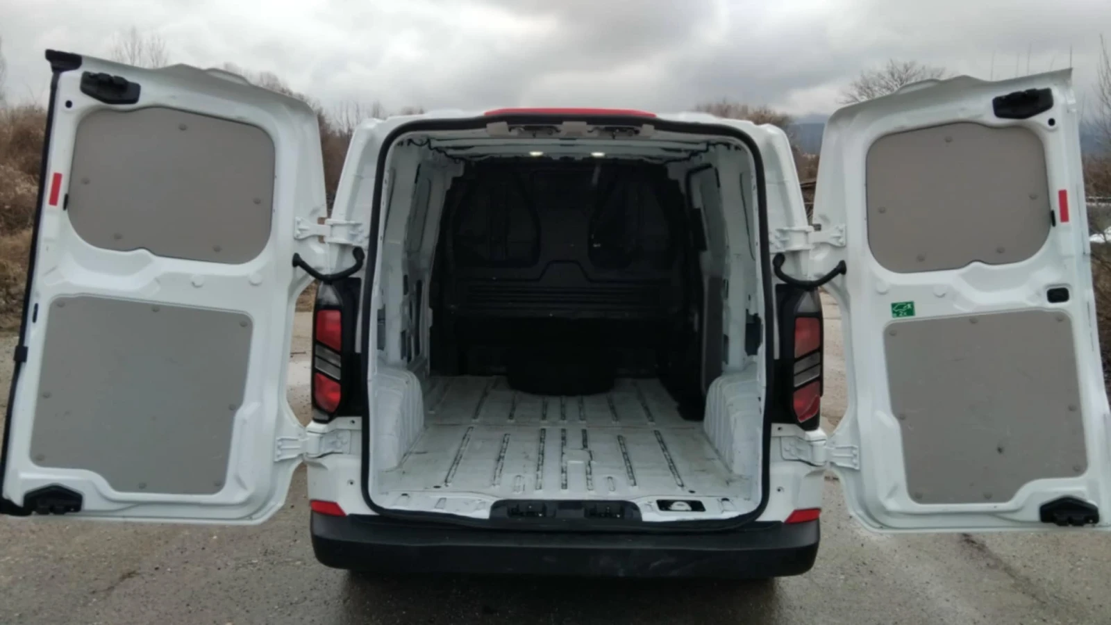 Ford Transit Custom 2.0  TDCI - изображение 7