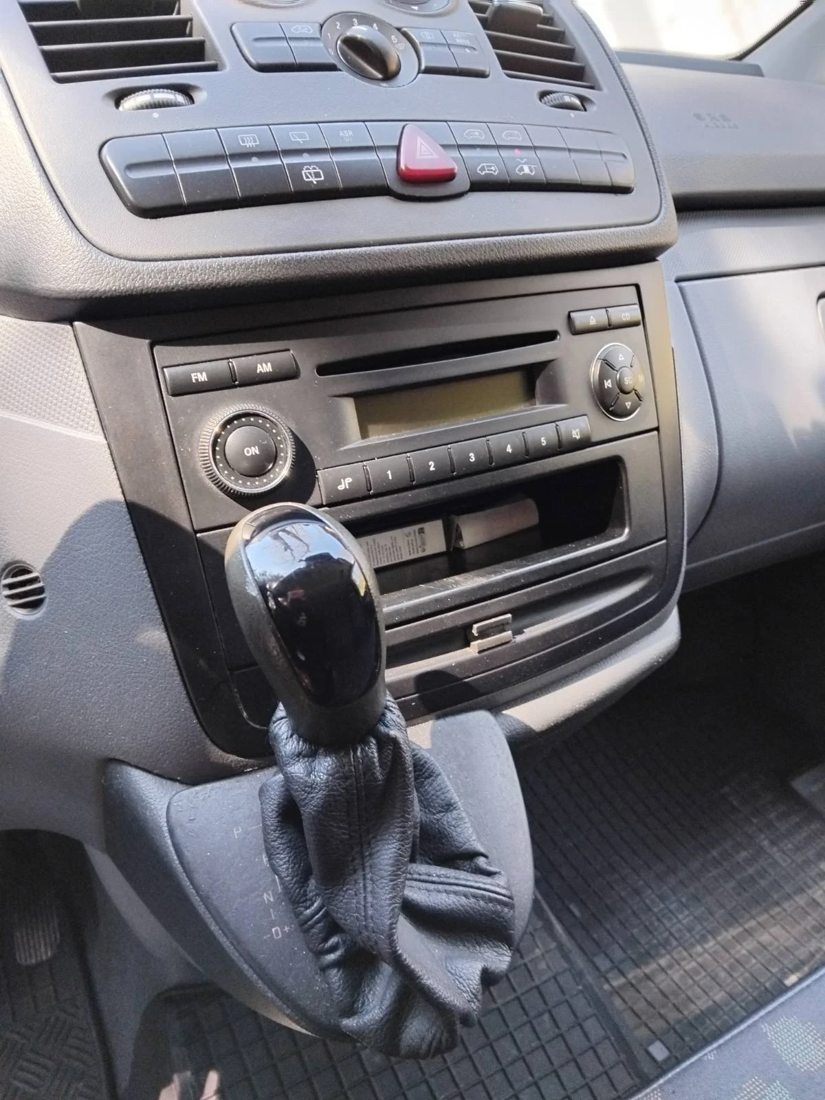 Mercedes-Benz Vito, снимка 10 - Бусове и автобуси - 54124519