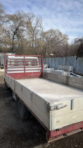 Iveco Daily Бордово , снимка 2