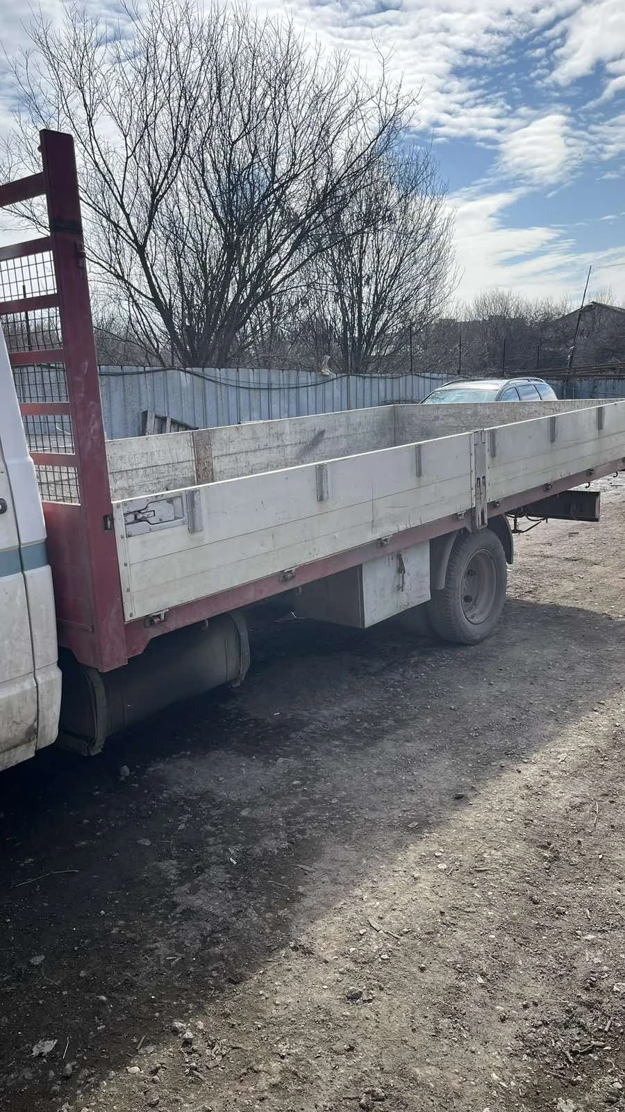 Iveco Daily Бордово , снимка 4 - Камиони - 53951521