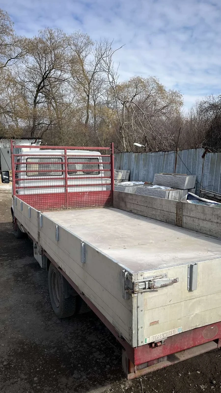 Iveco Daily Бордово , снимка 2 - Камиони - 53951521