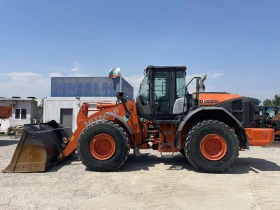       Hitachi ZW220-5B 