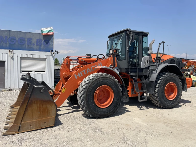 Челен товарач Hitachi ZW220-5B , снимка 4 - Индустриална техника - 51140509