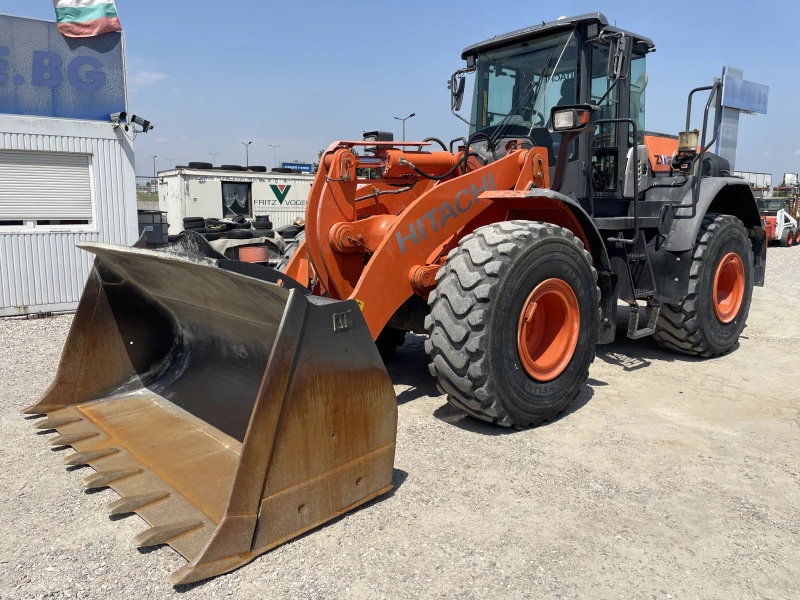 Челен товарач Hitachi ZW220-5B , снимка 3 - Индустриална техника - 51140509