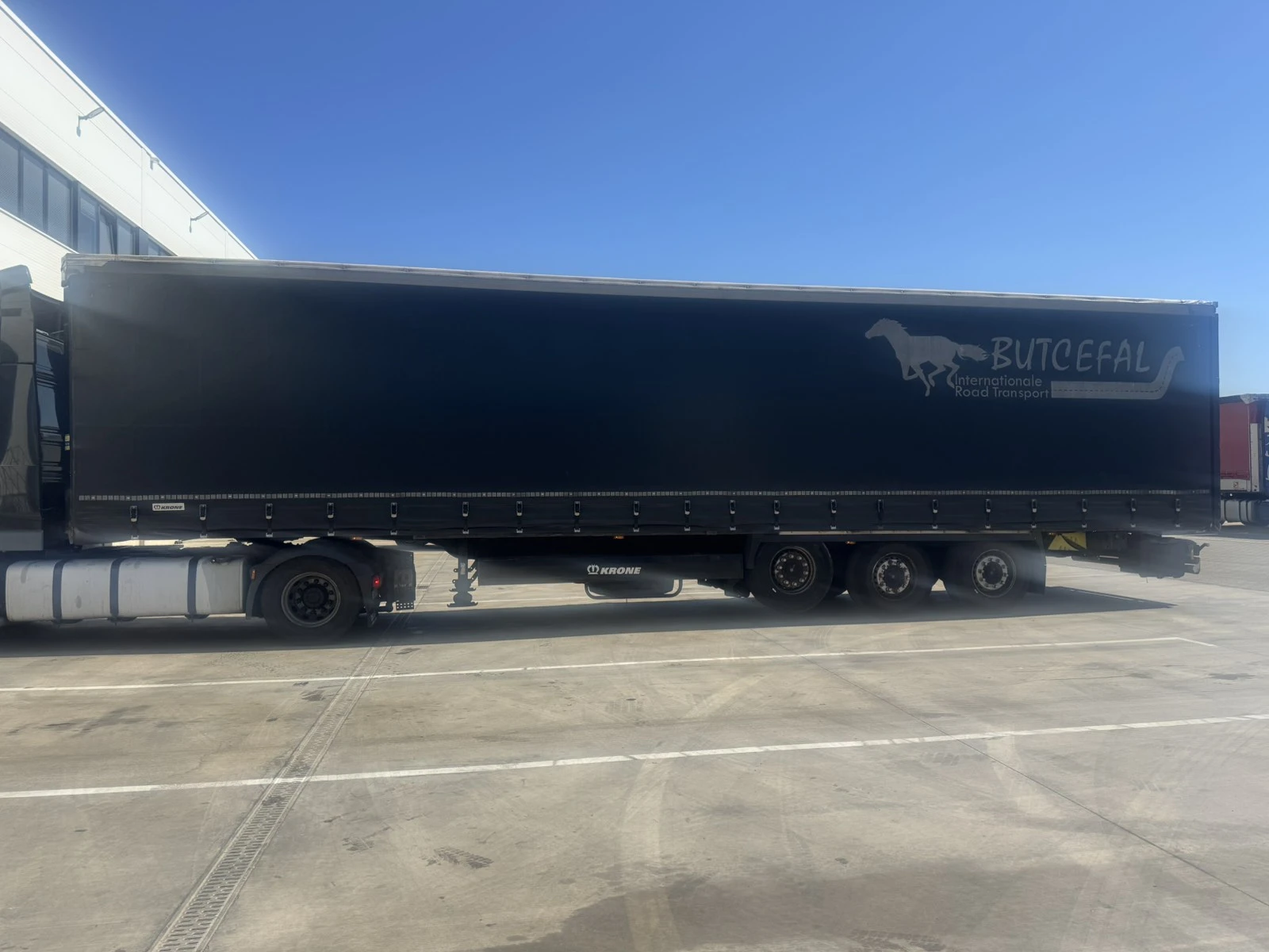 Полуремарке Krone, снимка 2 - Ремаркета - 56006983