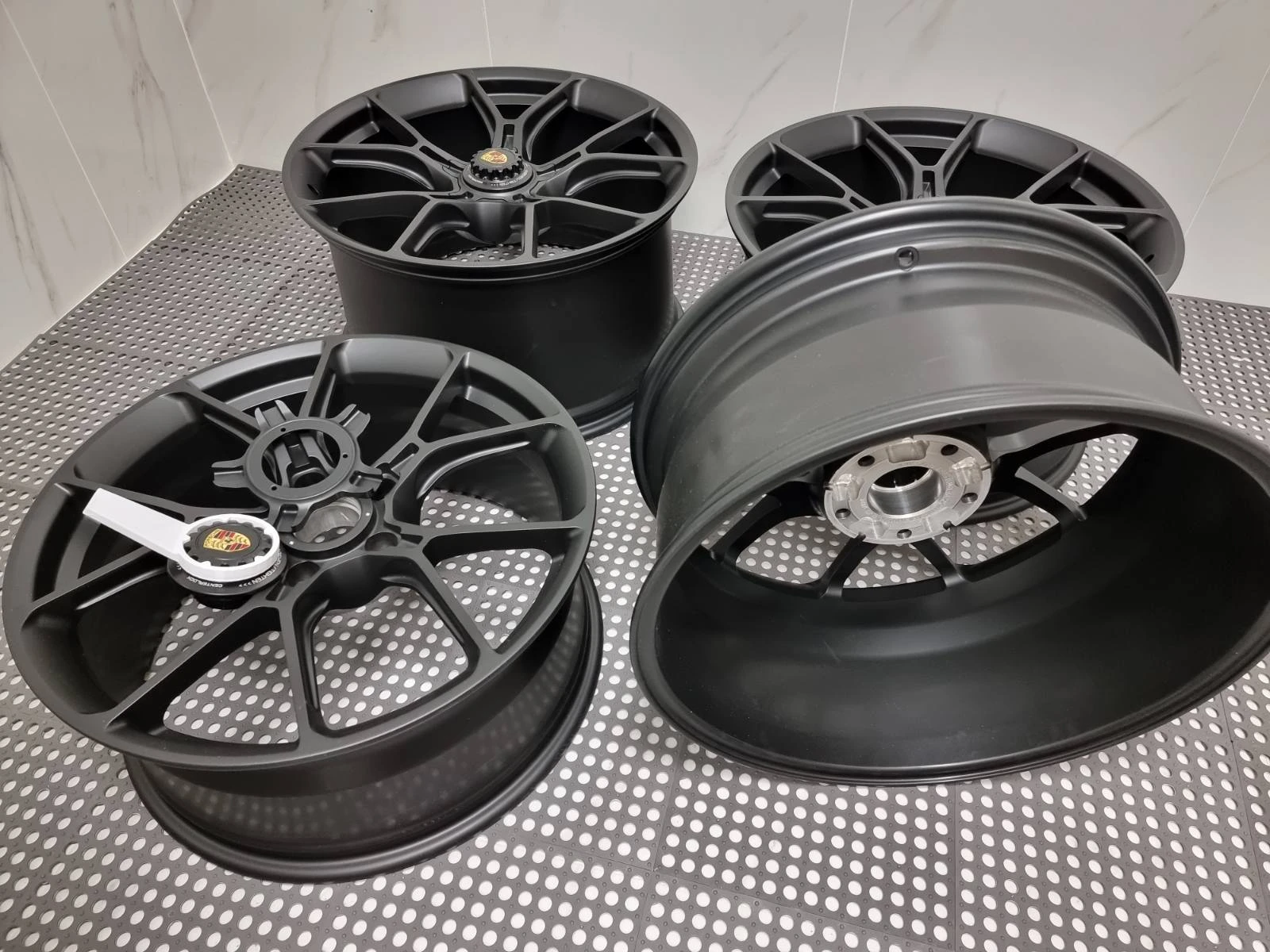   Porsche Carrera | Mobile.bg   2