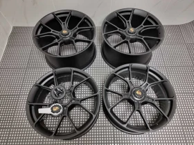       Porsche Carrera