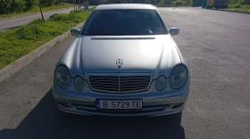 Mercedes-Benz E 320 4Matic, снимка 5