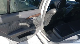Mercedes-Benz E 320 4Matic, снимка 8