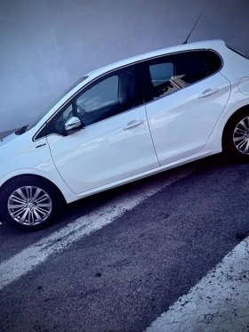Peugeot 208 Gt line | Auto.bg — изображение 3