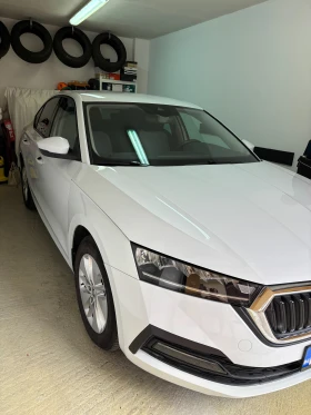 Skoda Octavia Амбишън - 21650 € / 42343.72 лв. - 68696286 4