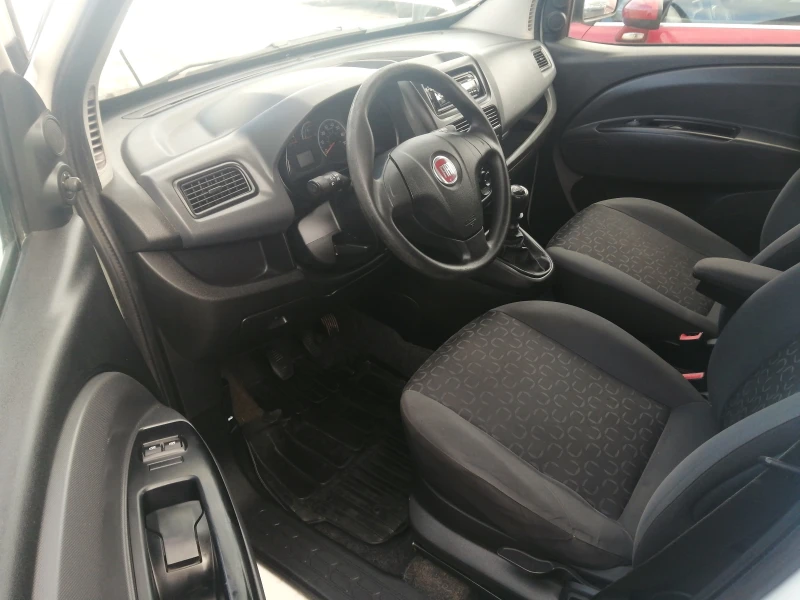 Fiat Doblo 1.6 Multijet, снимка 9 - Автомобили и джипове - 48351895