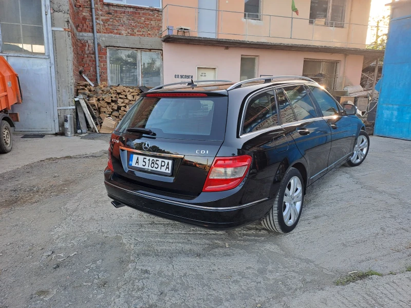 Mercedes-Benz C 220, снимка 15 - Автомобили и джипове - 48541412