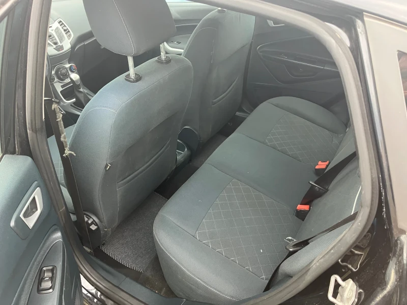 Ford Fiesta 1.4 TDCI, снимка 10 - Автомобили и джипове - 48602657