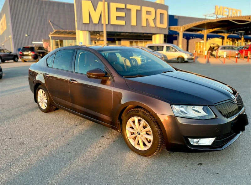 Skoda Octavia Style, снимка 8 - Автомобили и джипове - 48649809