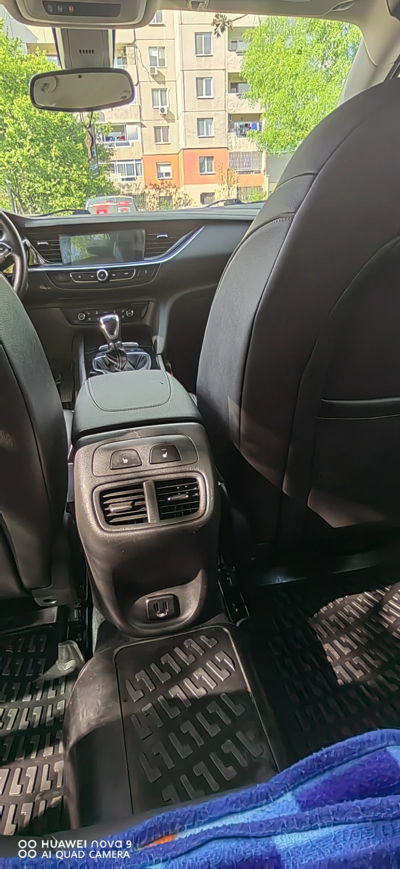 Opel Insignia, снимка 16 - Автомобили и джипове - 52214118