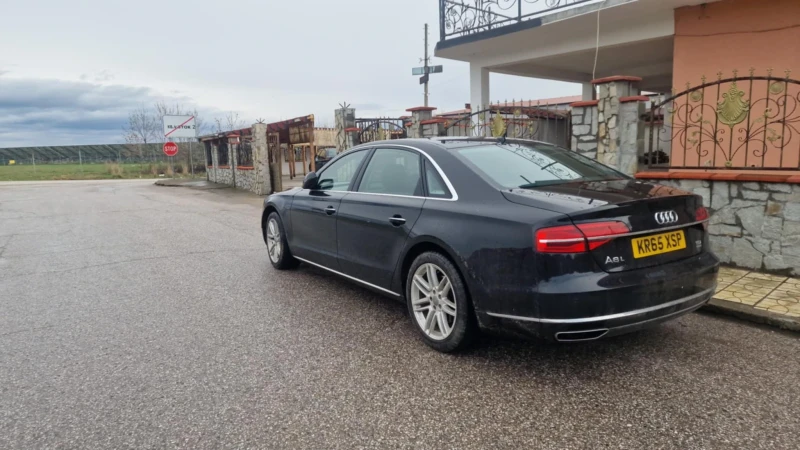 Audi A8 Лек Автомобил , снимка 3 - Автомобили и джипове - 49580640