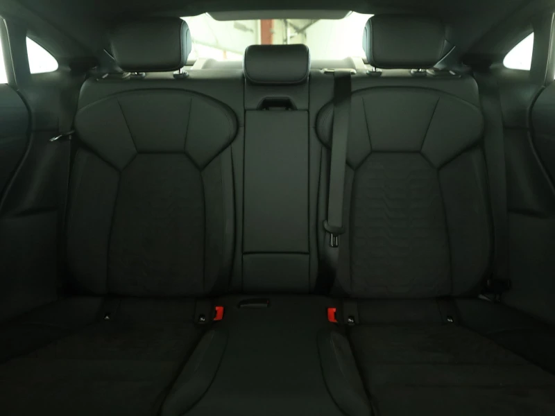 Audi E-Tron GT QUATTRO/ MATRIX/ PANO/ 360/ B&O/ HEAD UP/, снимка 13 - Автомобили и джипове - 49810016