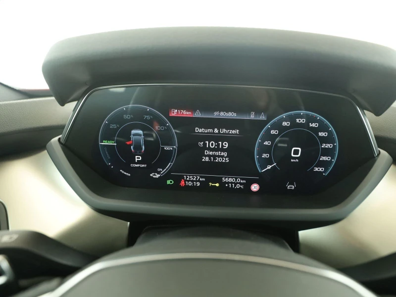 Audi E-Tron GT QUATTRO/ MATRIX/ PANO/ 360/ B&O/ HEAD UP/, снимка 10 - Автомобили и джипове - 49810016