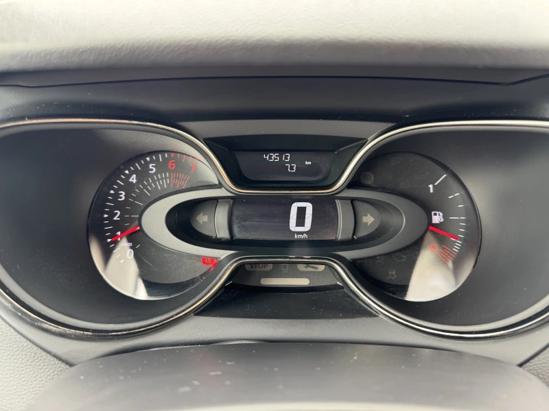 Renault Captur 0.9TCe  90k.c., снимка 16 - Автомобили и джипове - 52089992