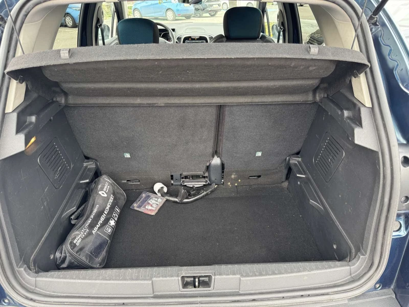 Renault Captur 0.9TCe  90k.c., снимка 11 - Автомобили и джипове - 52089992