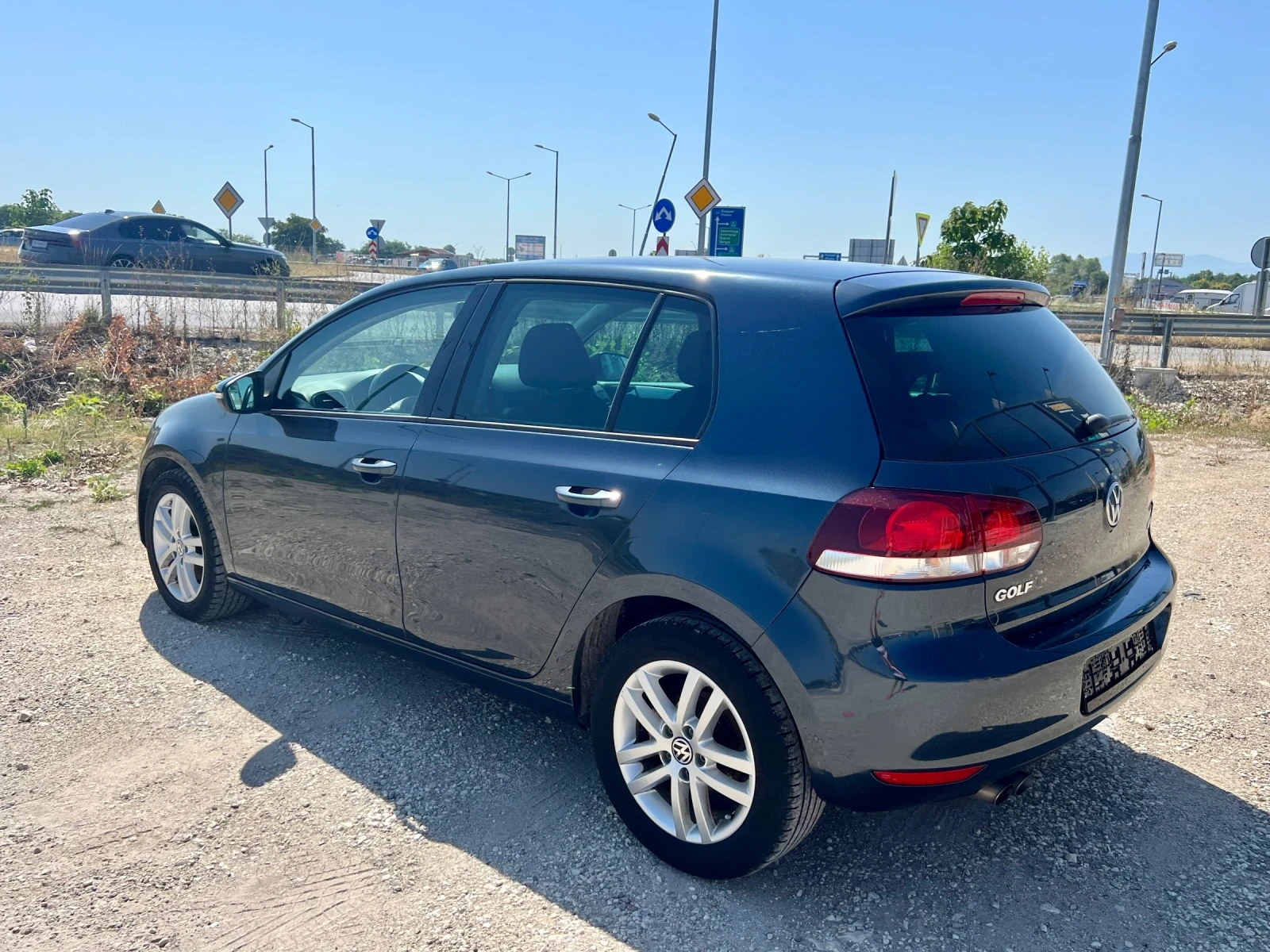 VW Golf 2.0TDI DSG АВТОМАТИК - изображение 5