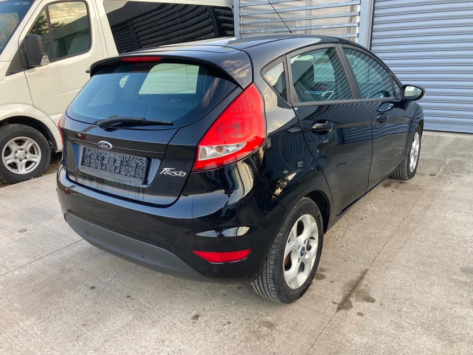 Ford Fiesta 1.4 TDCI, снимка 5 - Автомобили и джипове - 48602657