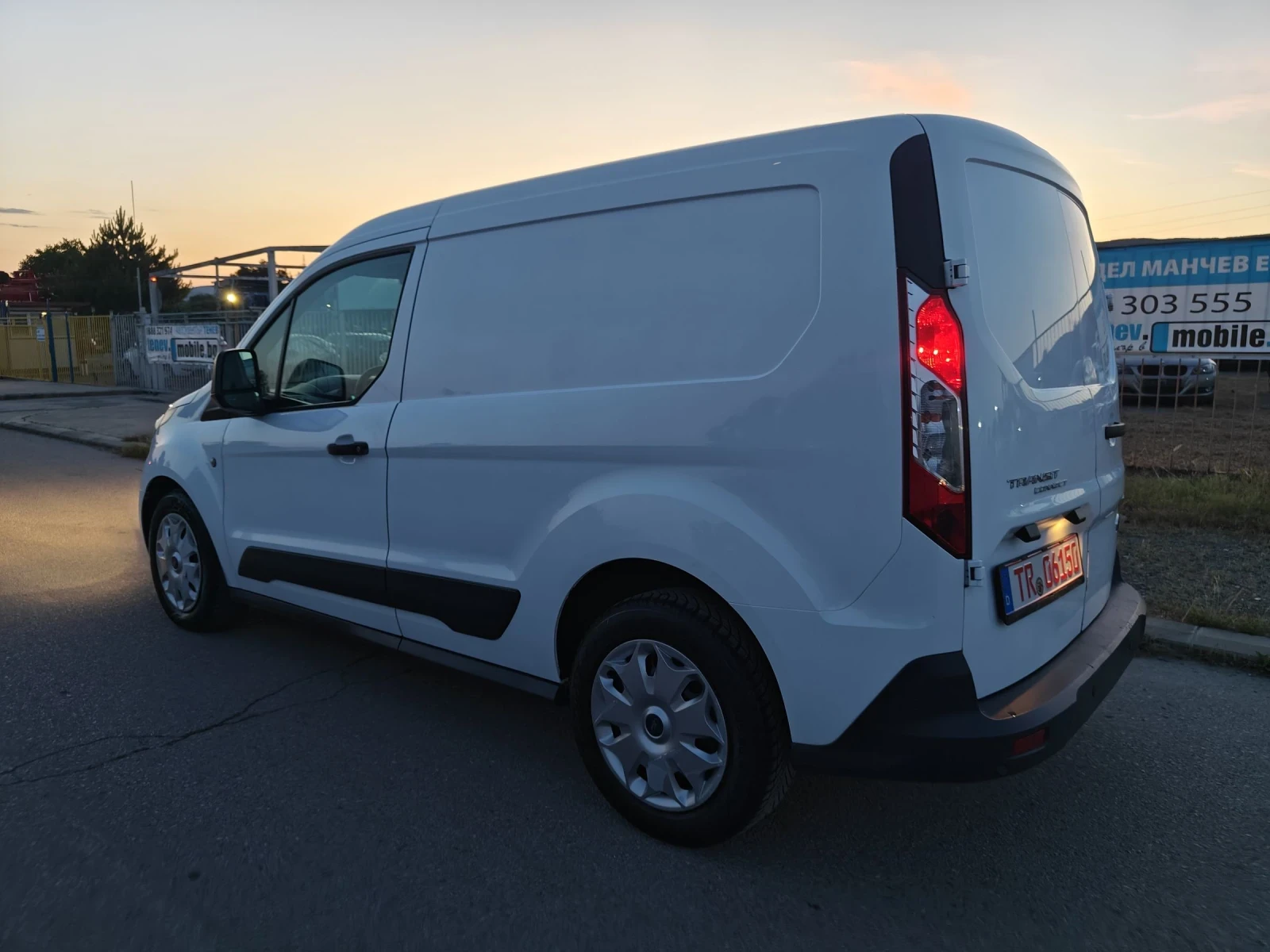 Ford Connect 1.5d-101кс Euro 6X Климатик - изображение 5