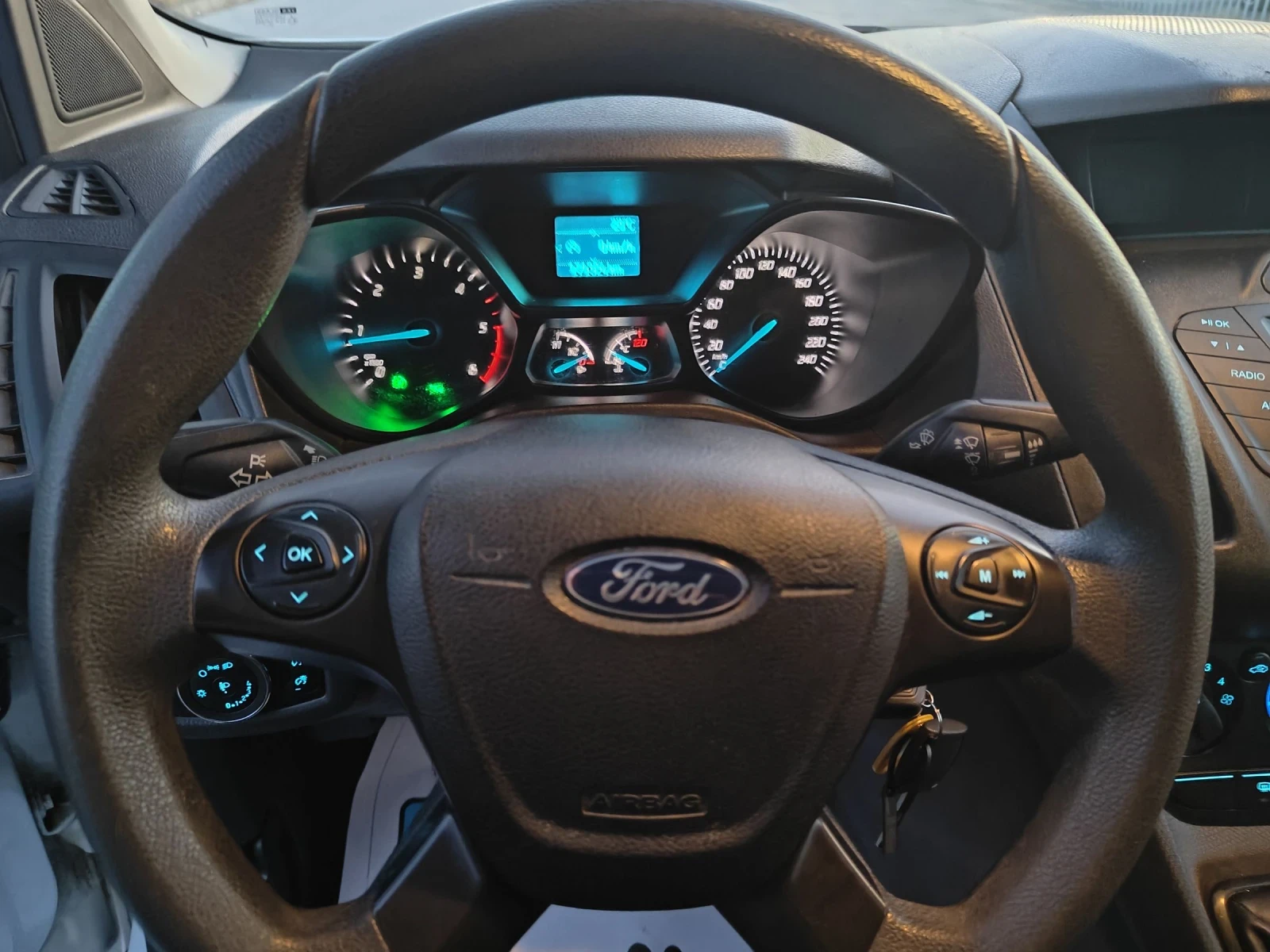 Ford Connect 1.5d-101кс Euro 6X Климатик | Mobile.bg — изображение 11