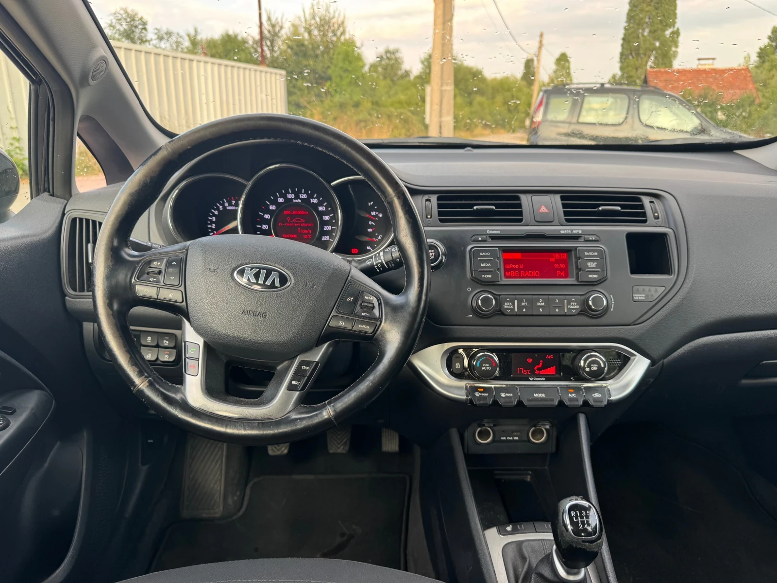 Kia Rio 1.4 16V Style - изображение 10