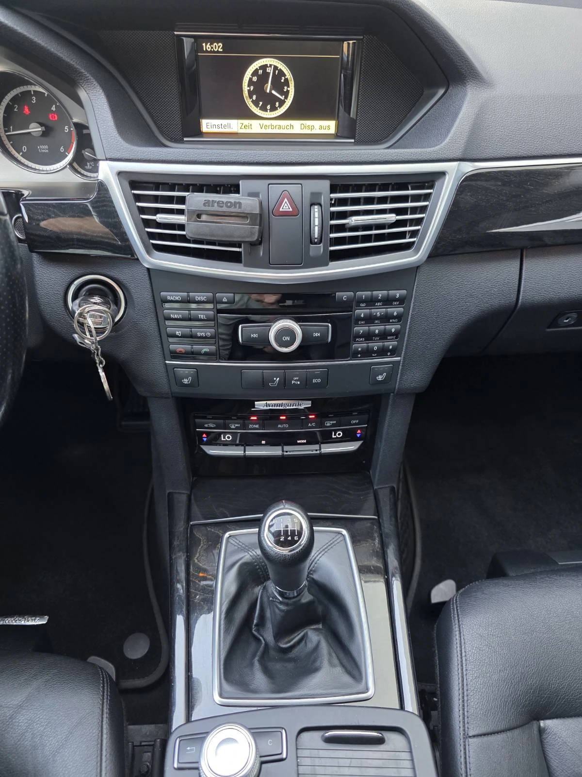 Mercedes-Benz E 220 CDI | Mobile.bg   14