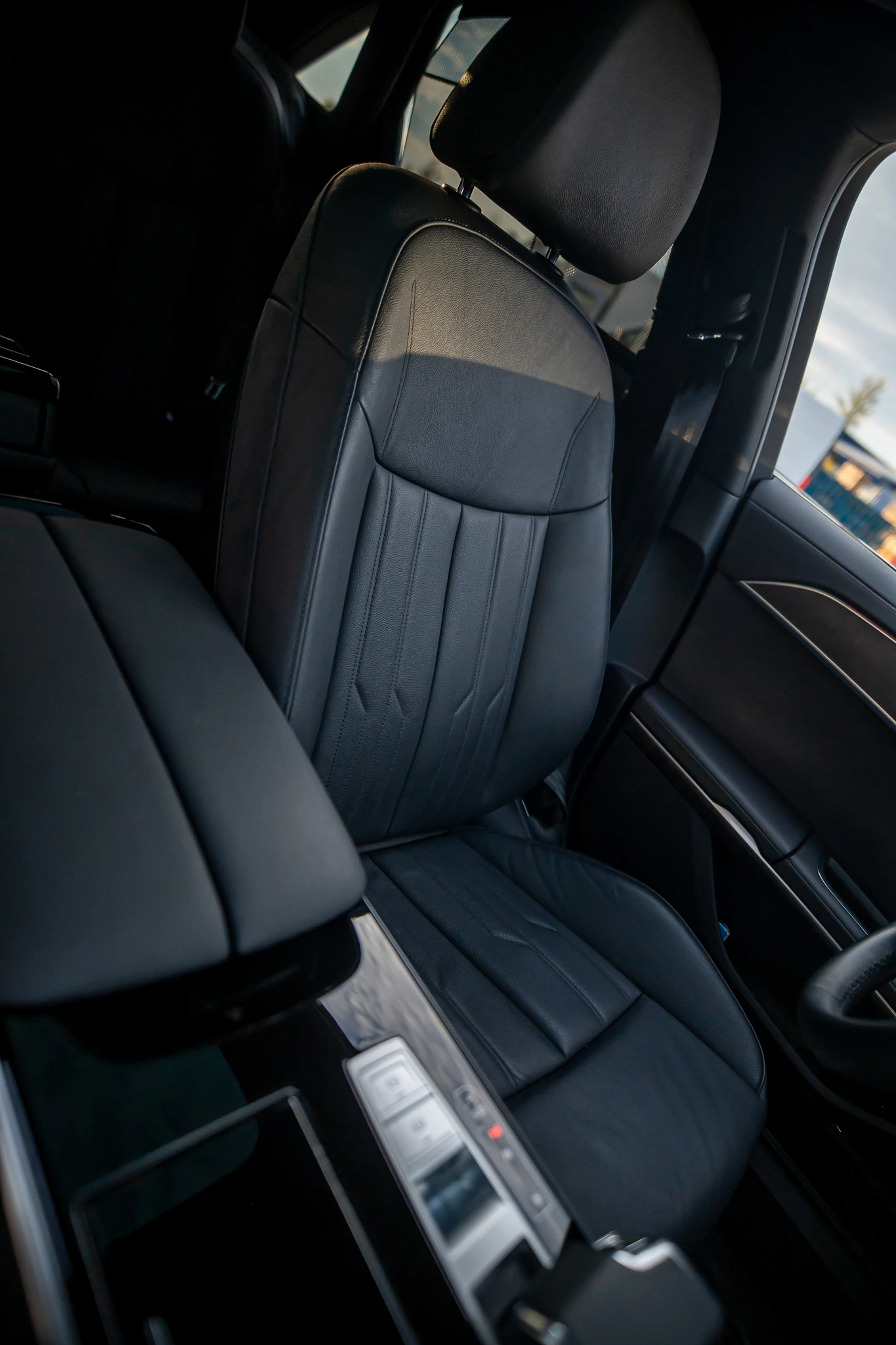 Audi A8   63000  2028 | Mobile.bg   16