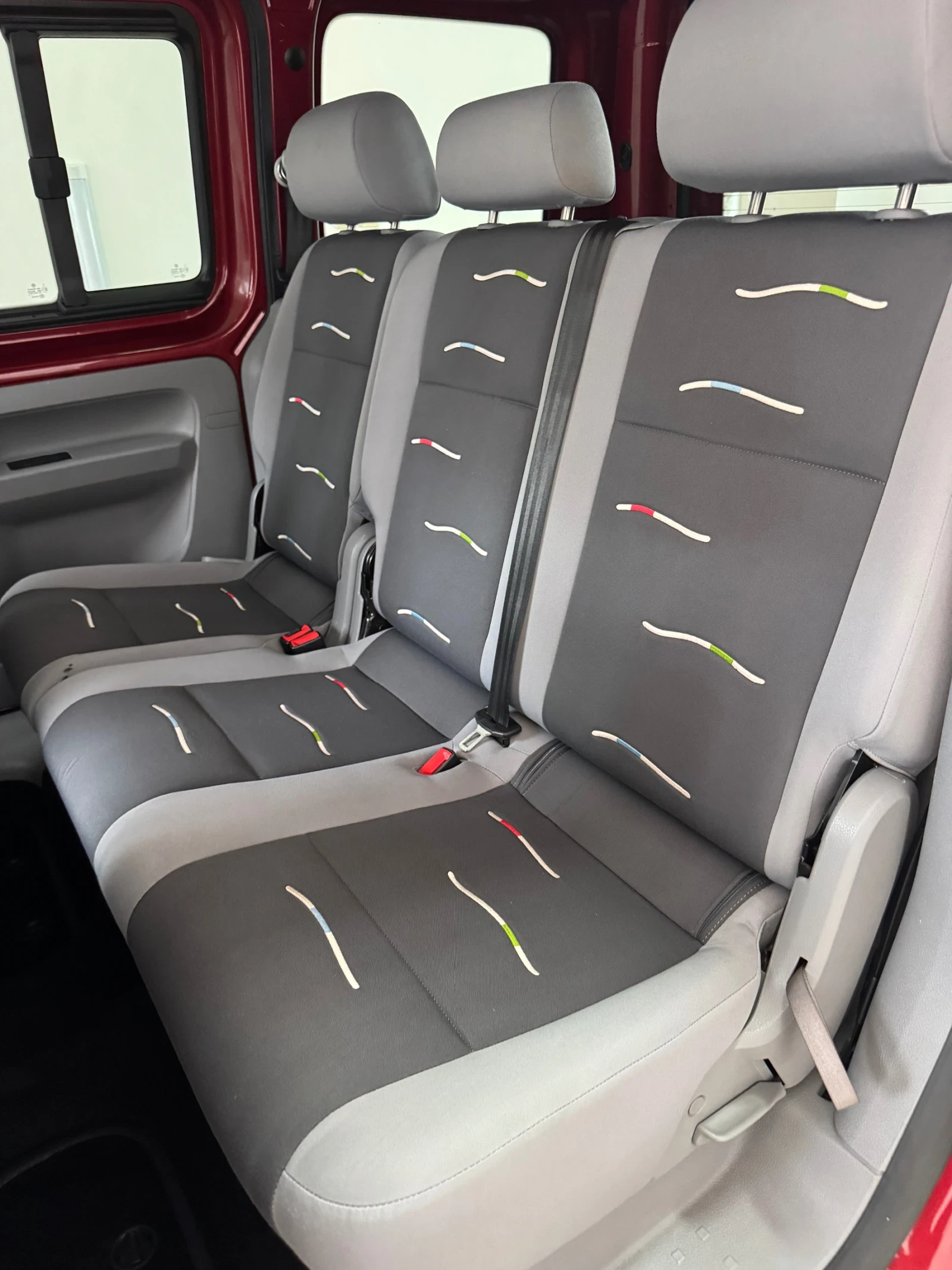 VW Caddy 1.6 стария мотор - изображение 7