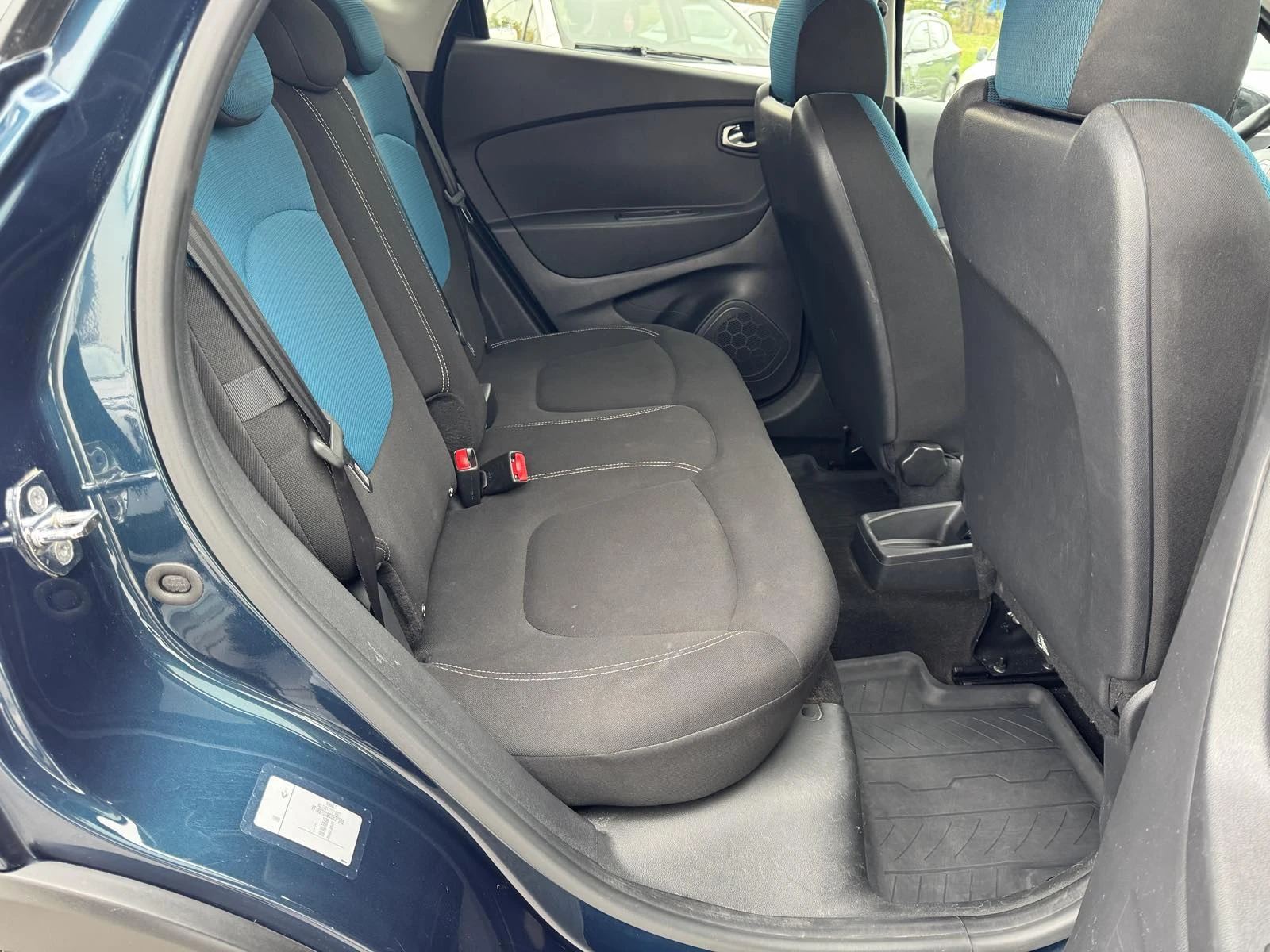 Renault Captur 0.9TCe  90k.c. - изображение 10