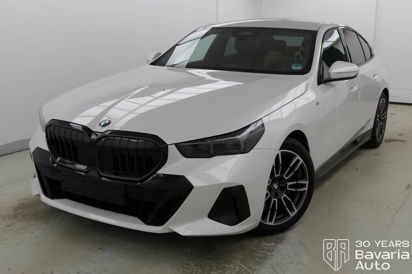 BMW 520 i M Sport Paket Steptronic | Mobile.bg   1