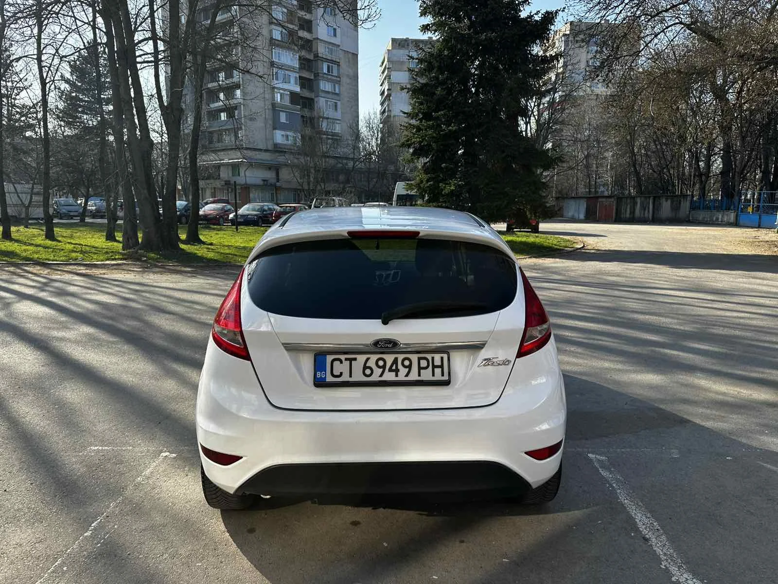 Ford Fiesta 1.2 ����. ��� | Mobile.bg � ����������� 4