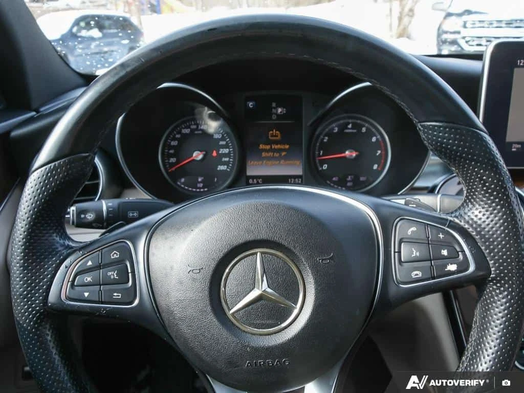 Mercedes-Benz C 400 АМГ ПАКЕТ 4MATIC Sedan /CARFAX/Подгрев/Пано, снимка 14 - Автомобили и джипове - 53976269