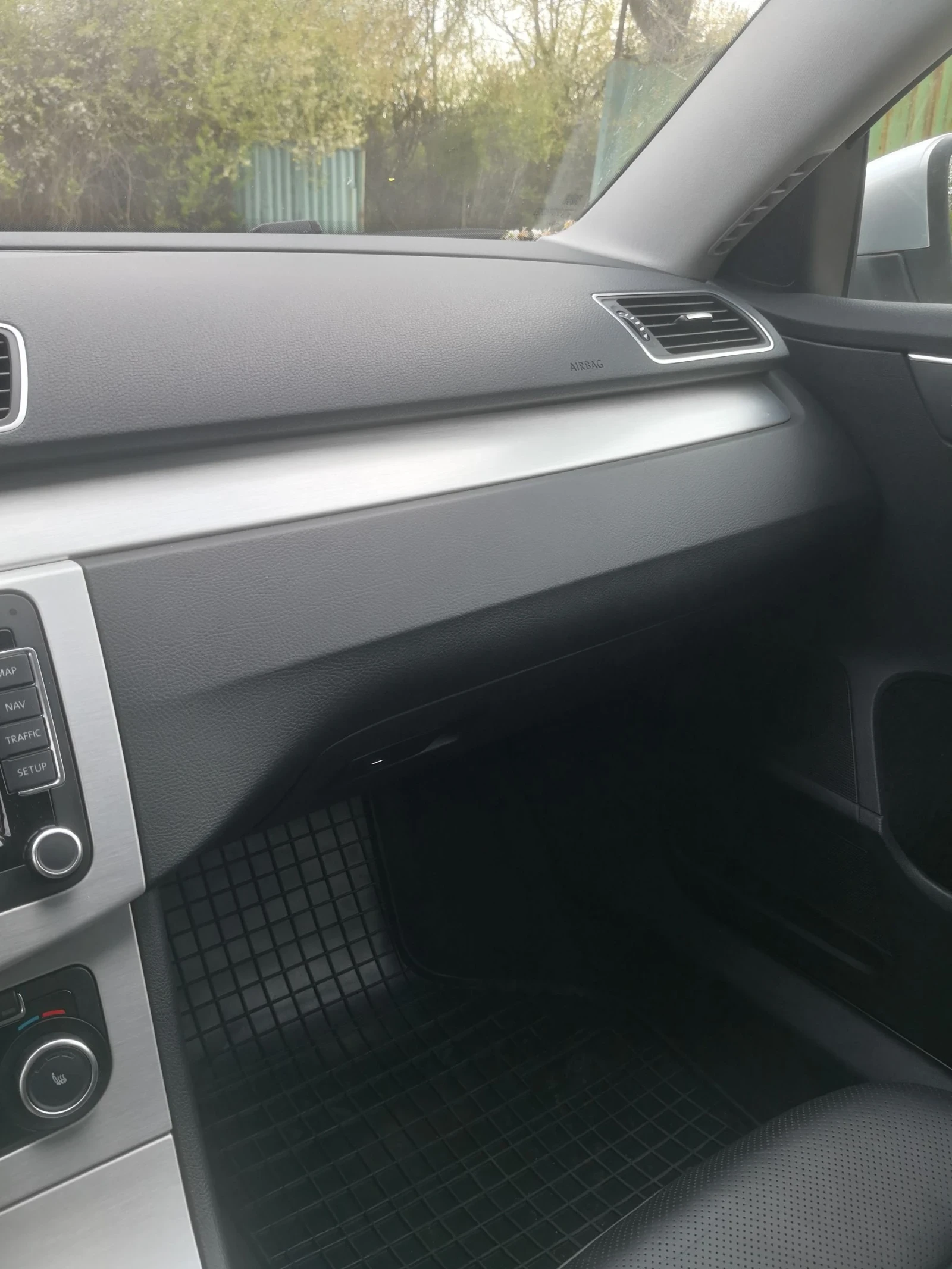 VW Passat TDI, снимка 9 - Автомобили и джипове - 54194575