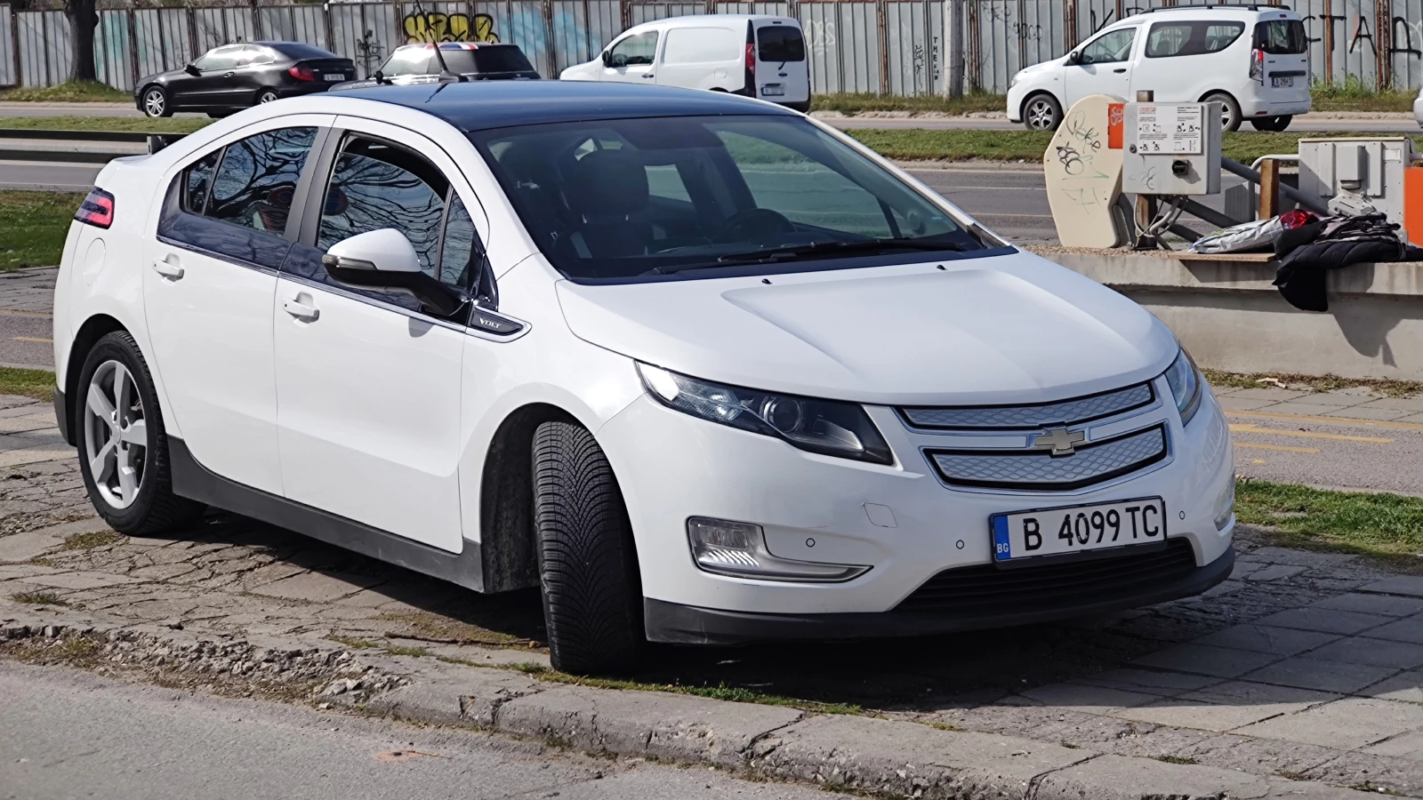Chevrolet Volt, снимка 2 - Автомобили и джипове - 54236671