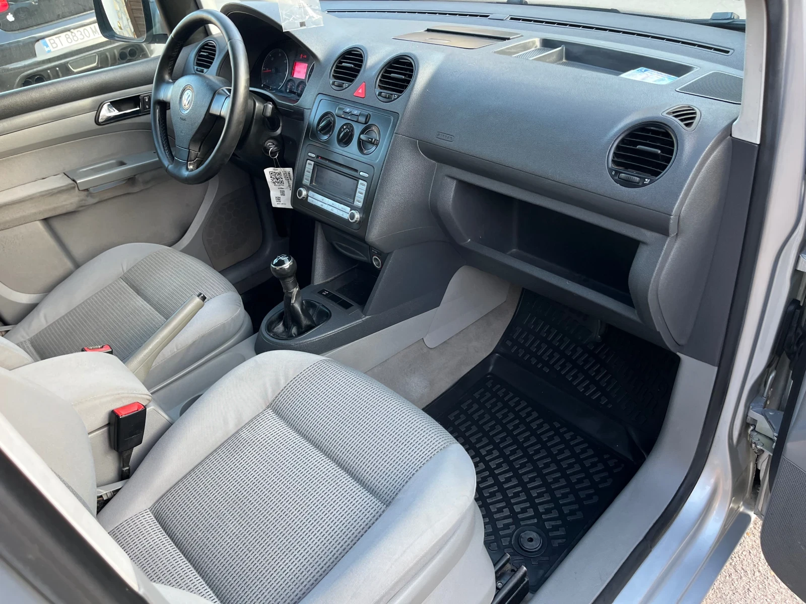 VW Caddy Life 1.9 105 , снимка 12 - Автомобили и джипове - 54306838