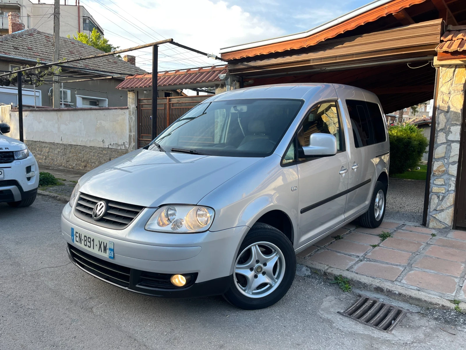 VW Caddy Life 1.9 105 , снимка 2 - Автомобили и джипове - 54306838