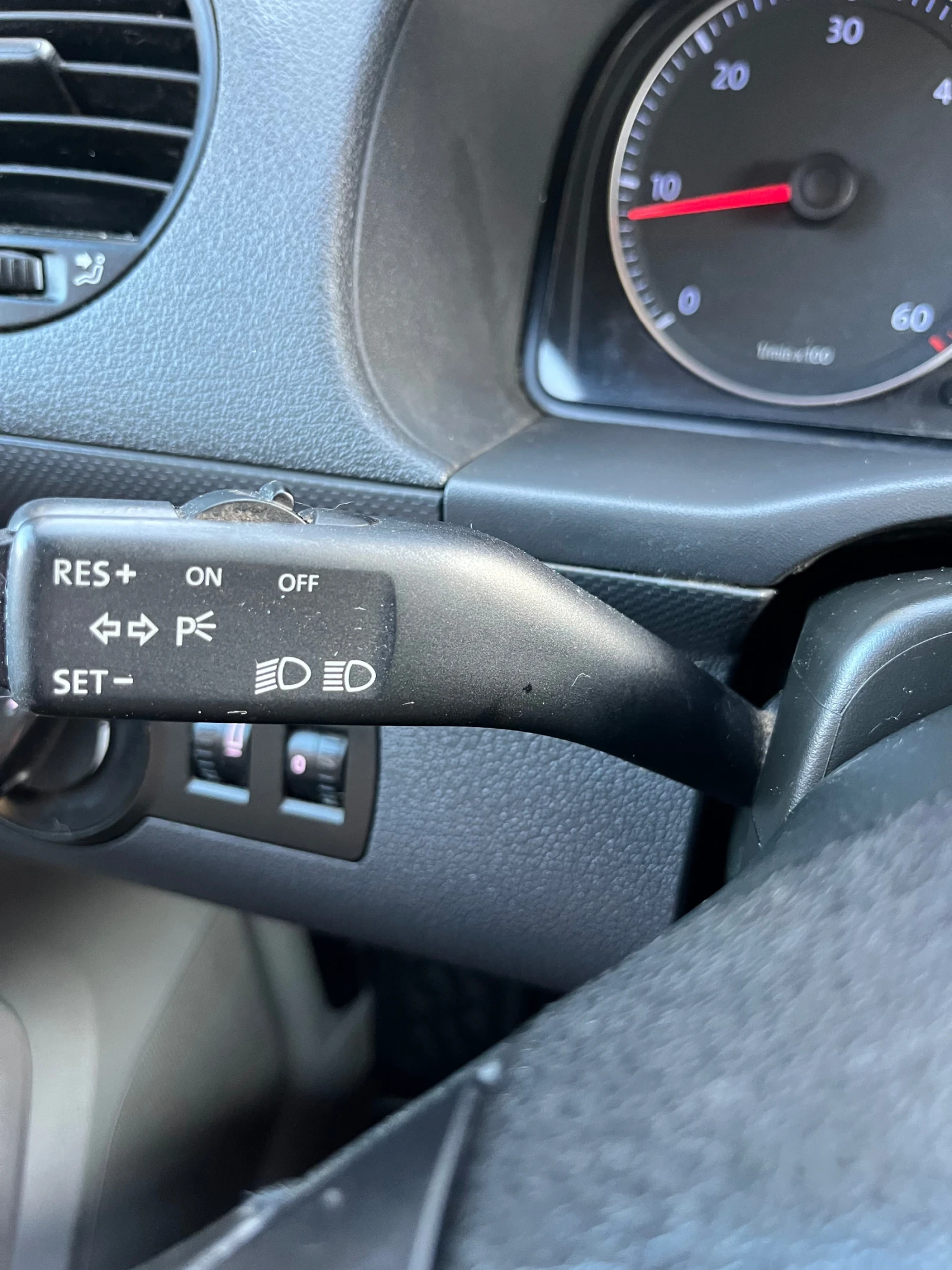 VW Caddy Life 1.9 105 , снимка 14 - Автомобили и джипове - 54306838